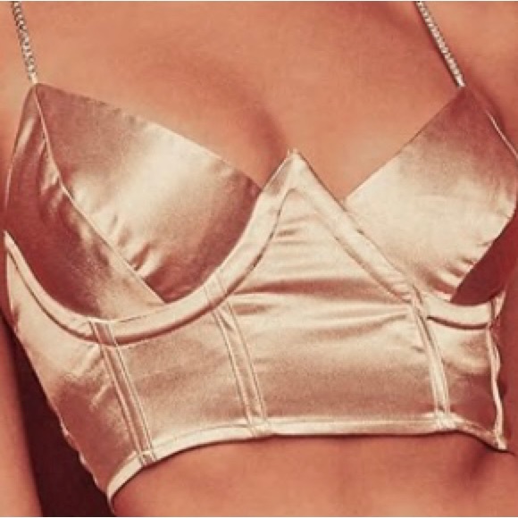 Boohoo - Crop Top - Picture 2 of 3